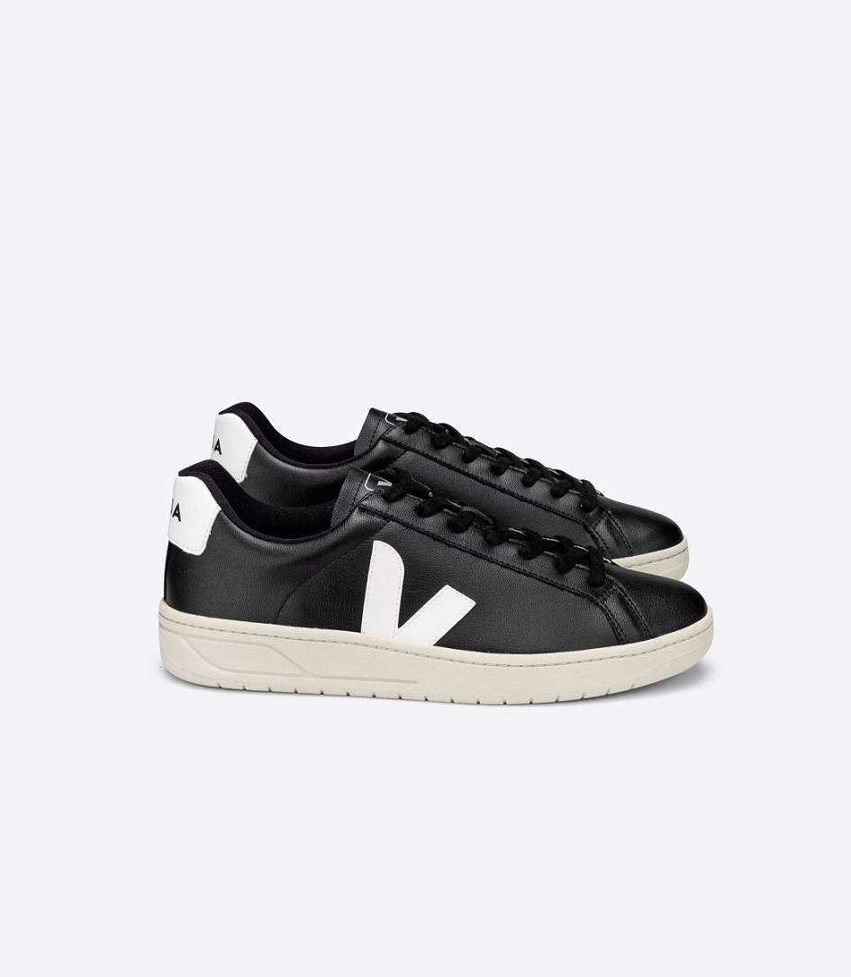 Black White Women\'s Veja Urca Cwl Sneakers | 97168-HLAG