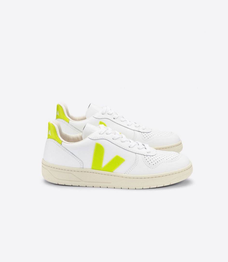 White Jaune-Fluo Women\'s Veja V-10 Leather Trainers | 60913-UYSV